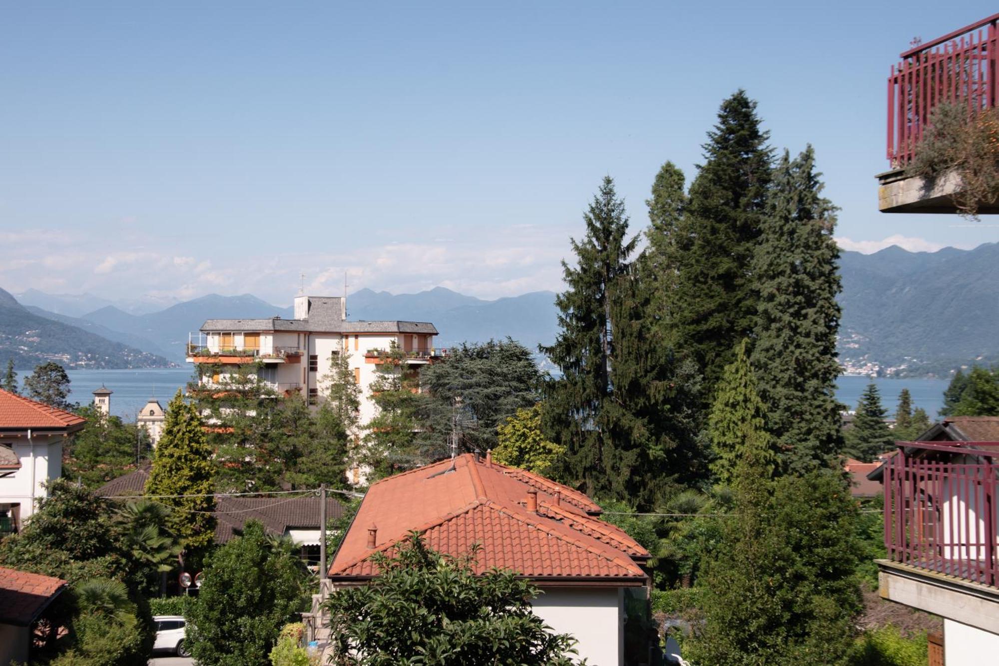 Marnhouse Stresa Lake View Buitenkant foto