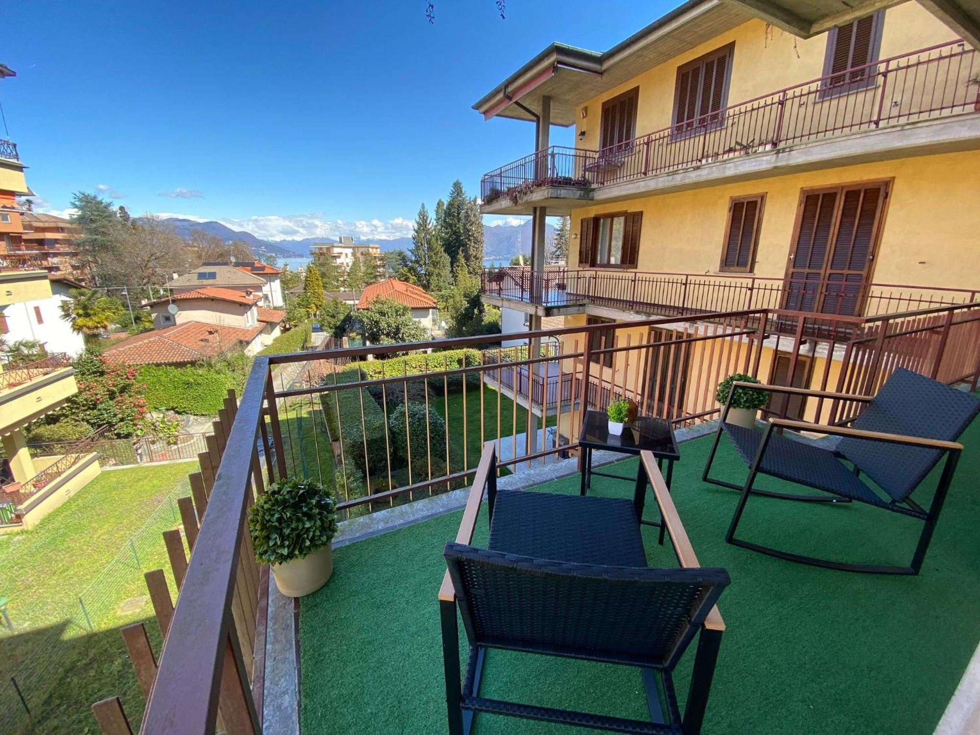 Marnhouse Stresa Lake View Buitenkant foto